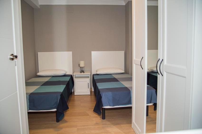 Apartamento Reus 2 - Parking Gratuito Exteriör bild